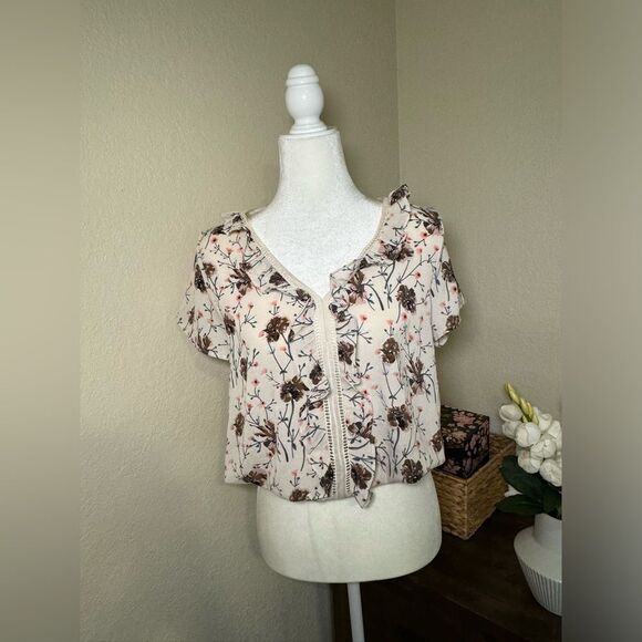 Floral top sizeL - Picture 10 of 13